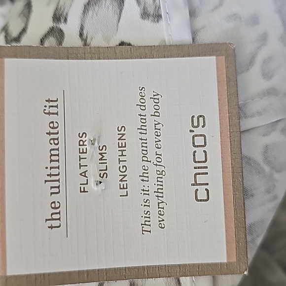 Chico's Mobwife Classy Neutral NWT size 4 Cheetah print crop pants XXL - Picture 7 of 9